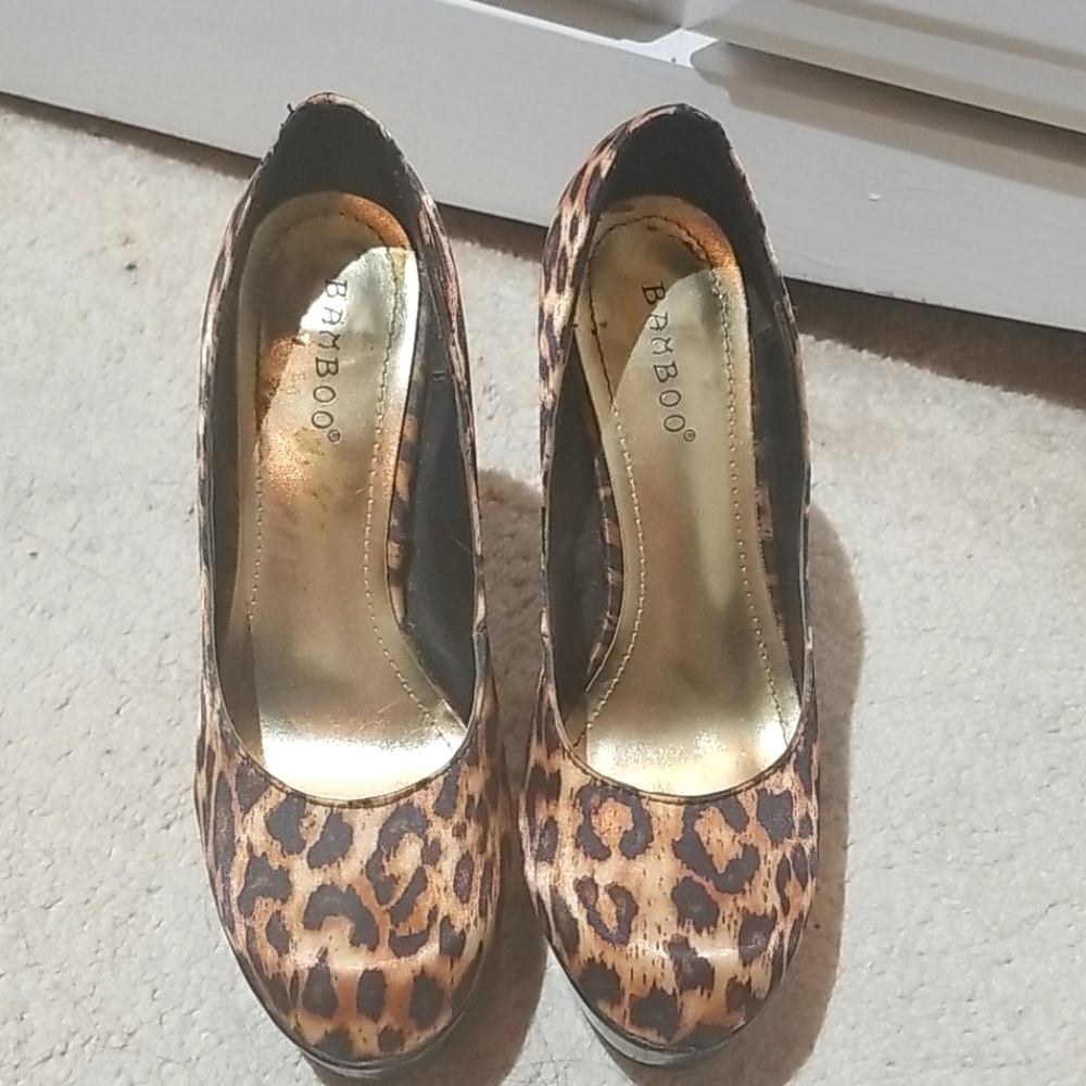 Leopard Pumps